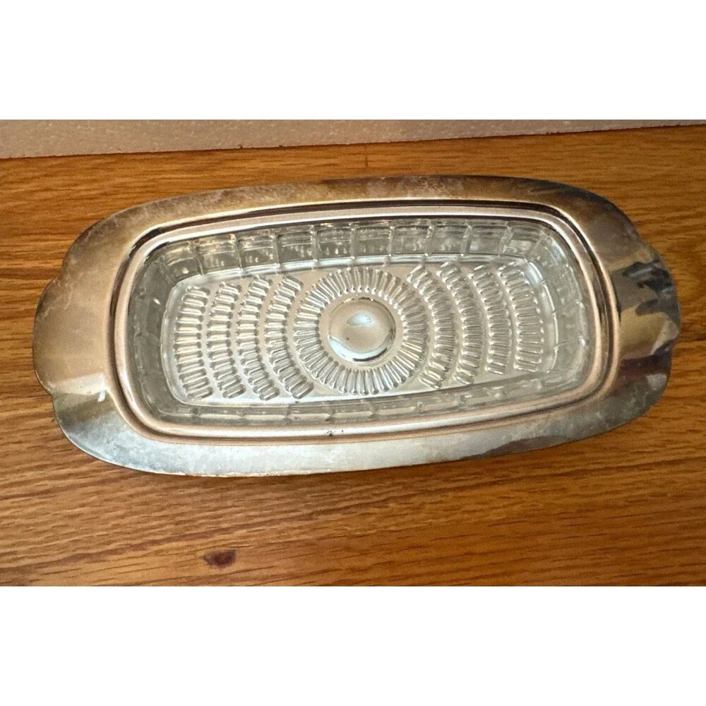 Oneida LTD Silver Plated Butter Dish Vtg Etched Glass Insert Old Money Classic